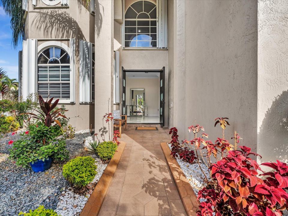 2092 SW 176th Avenue, Miramar, Florida 33029, USA