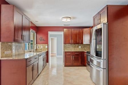 4806 Kumquat Dr, Tamarac, Florida 33319