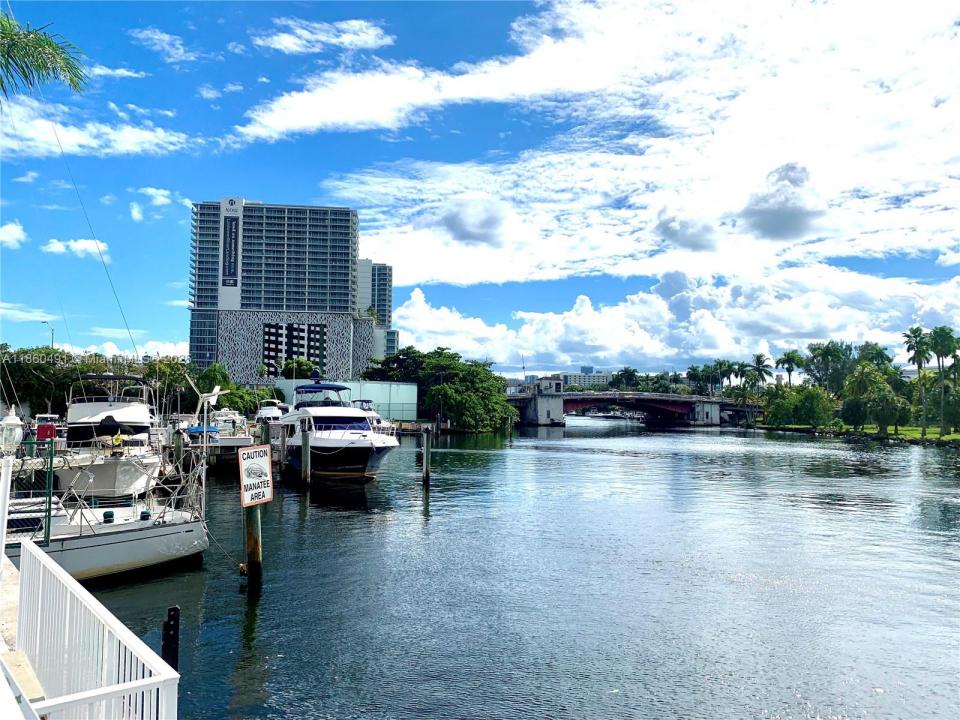 1720 NW N River Dr 307, Miami, Florida 33125