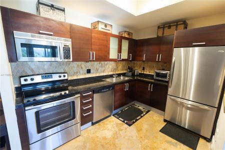 3250 Grand Ave 404, Miami, Florida 33133, USA