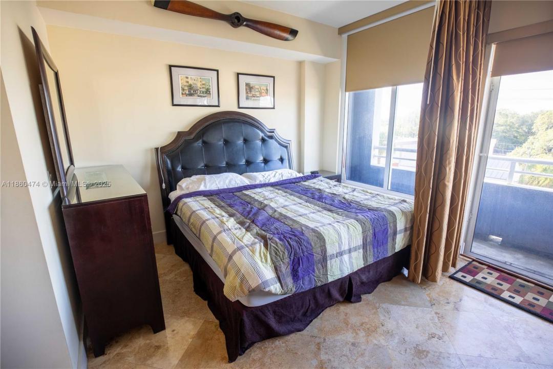 3250 Grand Ave 404, Miami, Floride 33133, États-Unis