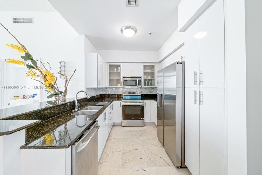 7900 Harbor Island Dr PH14, North Bay Village, Florida 33141