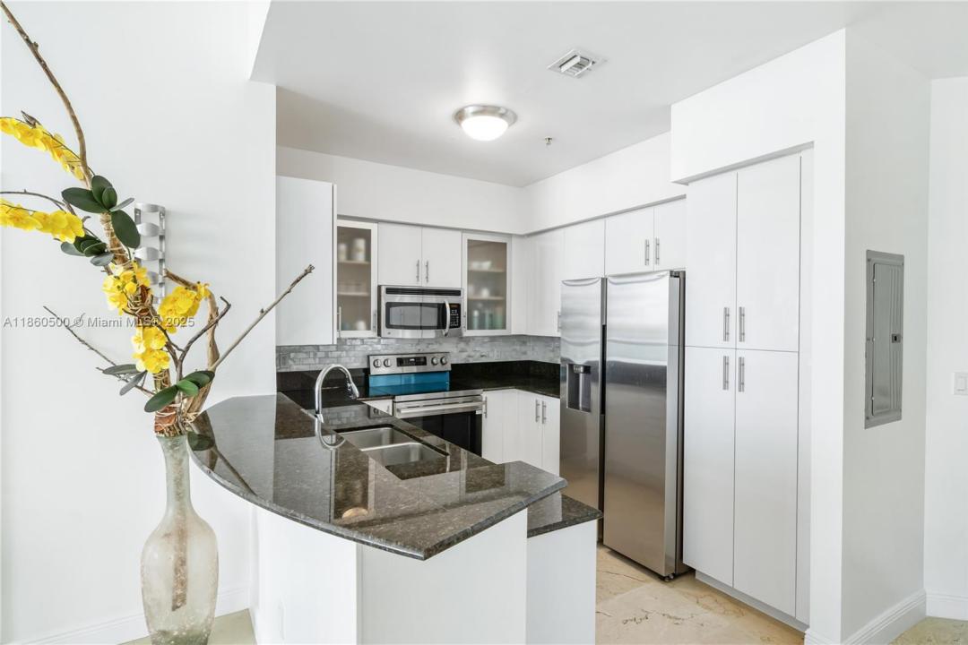 7900 Harbor Island Dr PH14, North Bay Village, Florida 33141