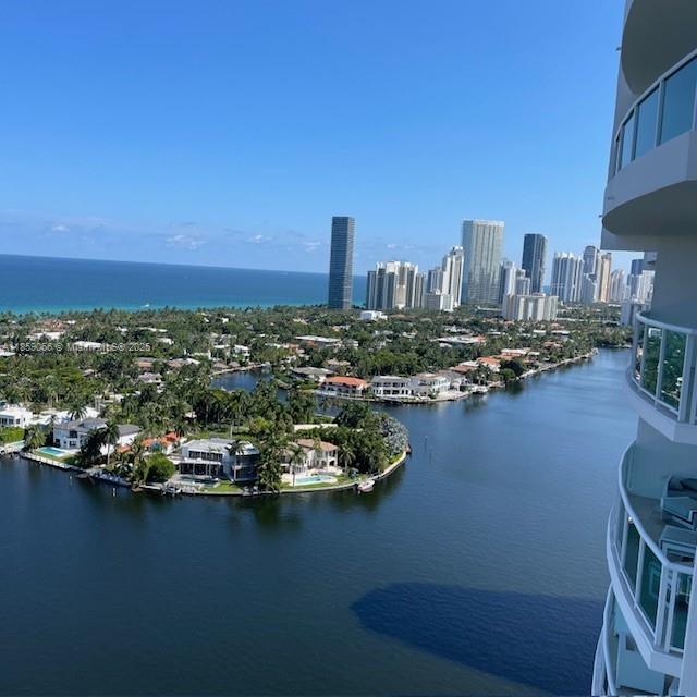 20201 E Country Club Dr 704, Aventura, Flórida 33180, Estados Unidos