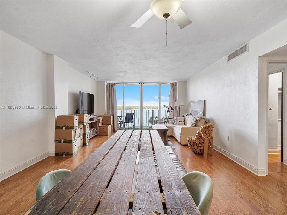 10350 W Bay Harbor Dr 4V, Bay Harbor Islands, فلوريدا 33154, الولايات المتحدة