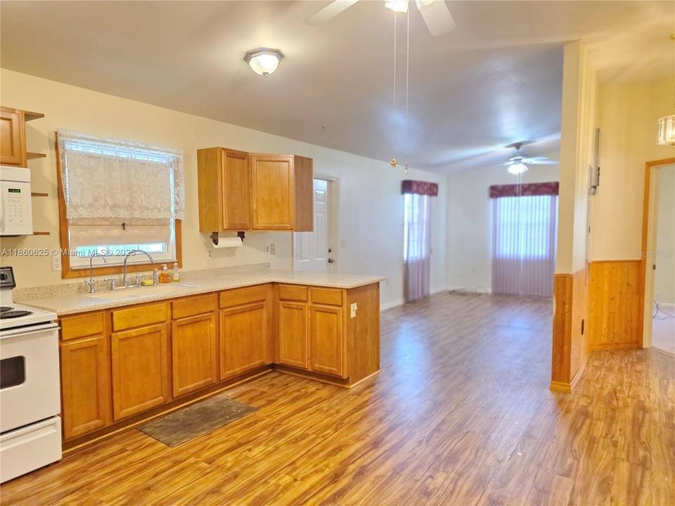 1330 SW 44th Blvd, Okeechobee, 佛罗里达州 34974, 美国