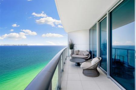 17001 Collins Ave 3904, Sunny Isles Beach, Florida 33160, USA