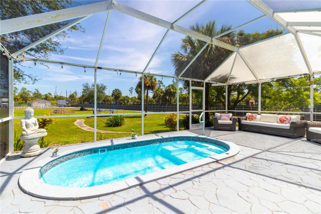 2727 40th Ave SE, Naples, Florida 34117