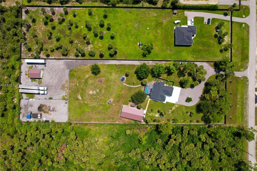 2727 40th Ave SE, Naples, Florida 34117
