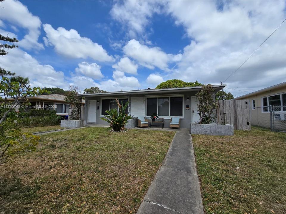2281 NE 173rd St, North Miami Beach, Florida 33160, Estados Unidos