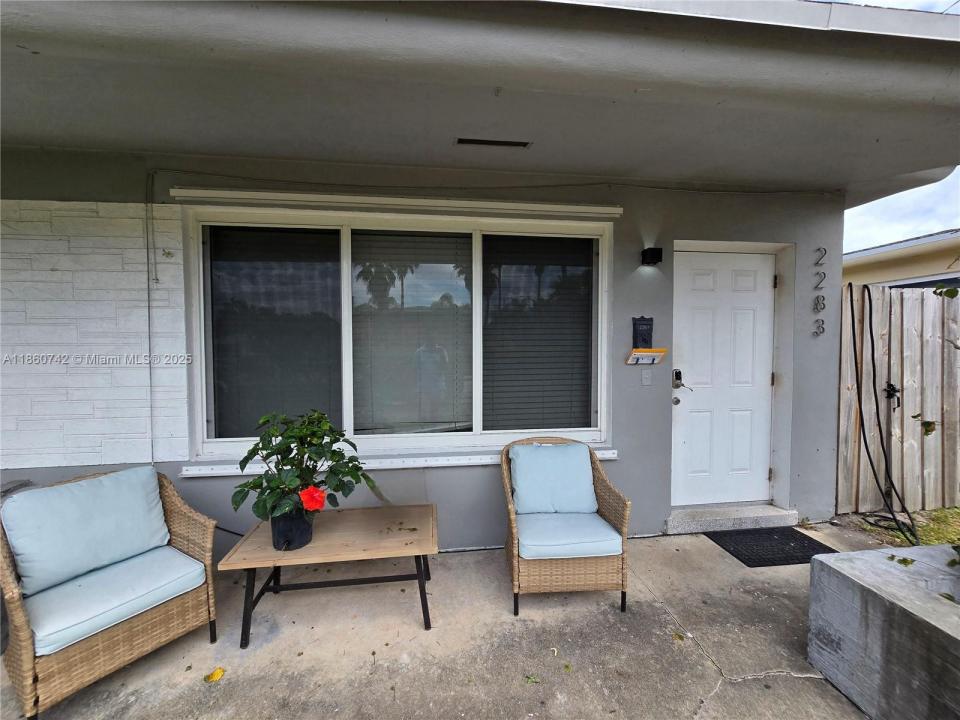 2281 NE 173rd St, North Miami Beach, Florida 33160, Estados Unidos
