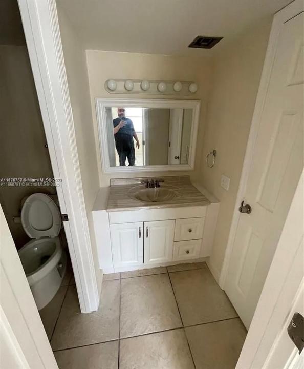 460 W Park Dr 202, Miami, Florida 33172, Estados Unidos