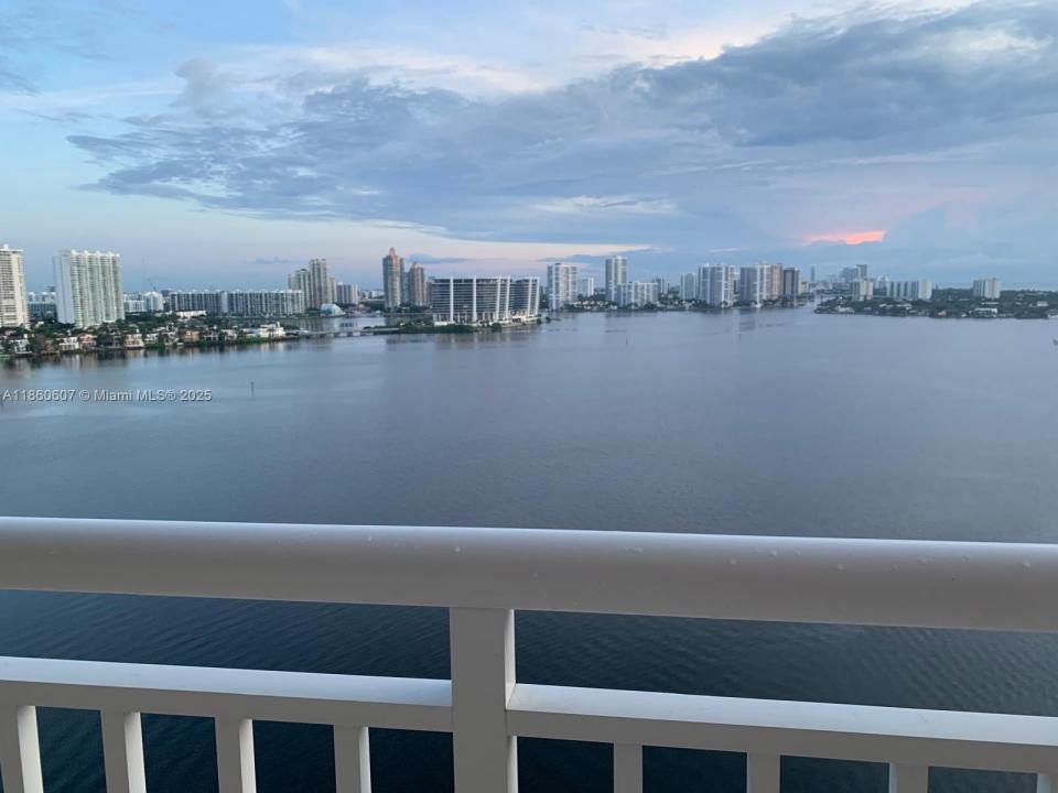 251 174th St 1904, Sunny Isles Beach, Florida 33160