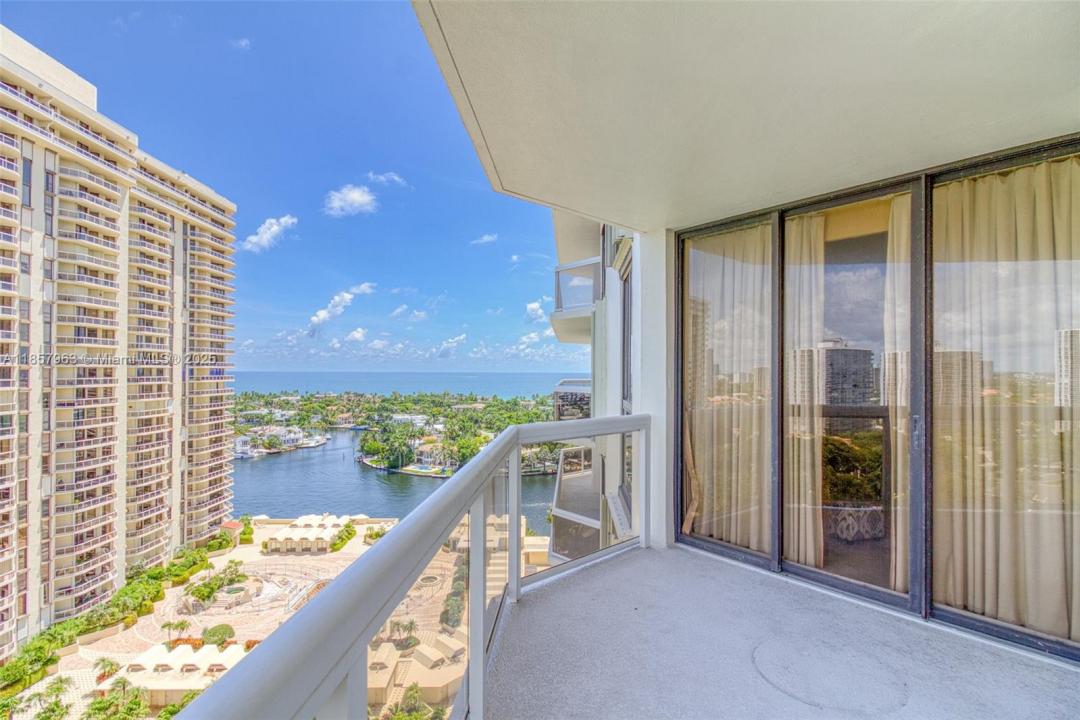 20185 E Country Club Dr 1709, Aventura, Florida 33180