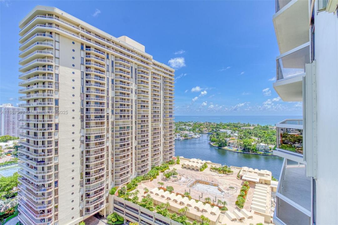 20185 E Country Club Dr 1709, Aventura, Florida 33180