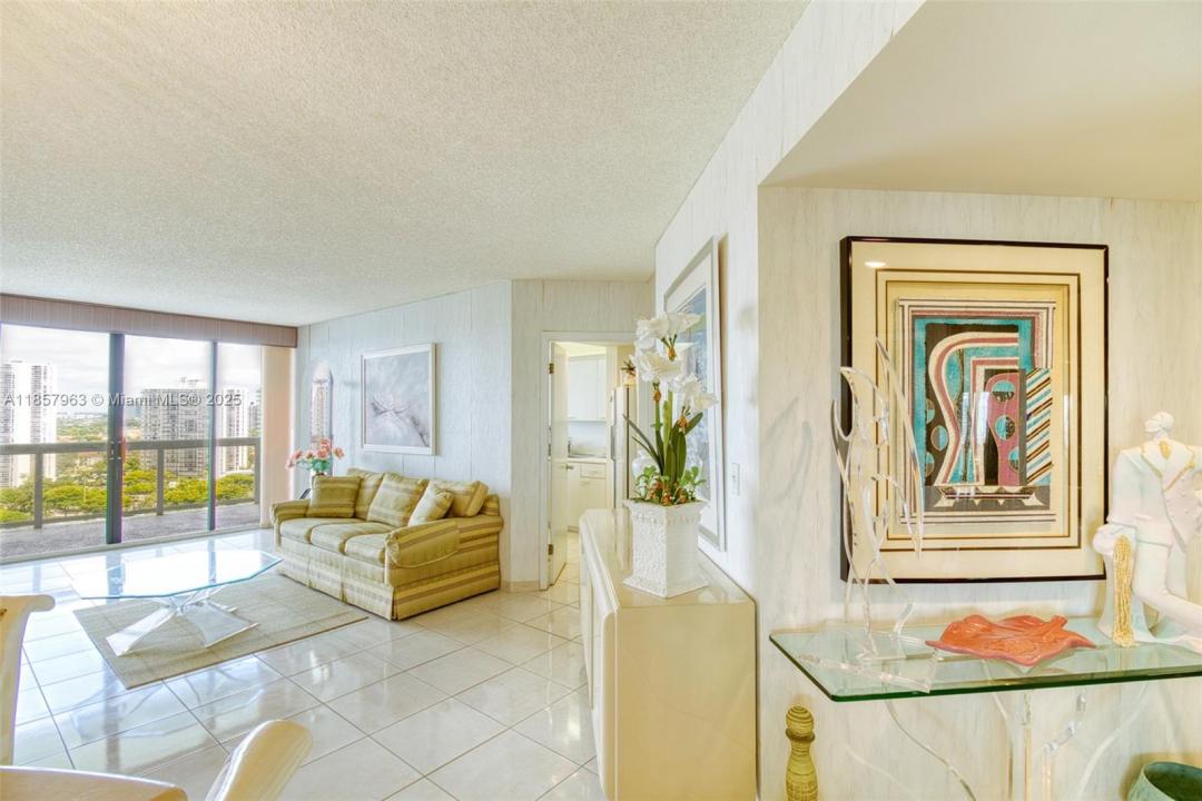 20185 E Country Club Dr 1709, Aventura, Florida 33180