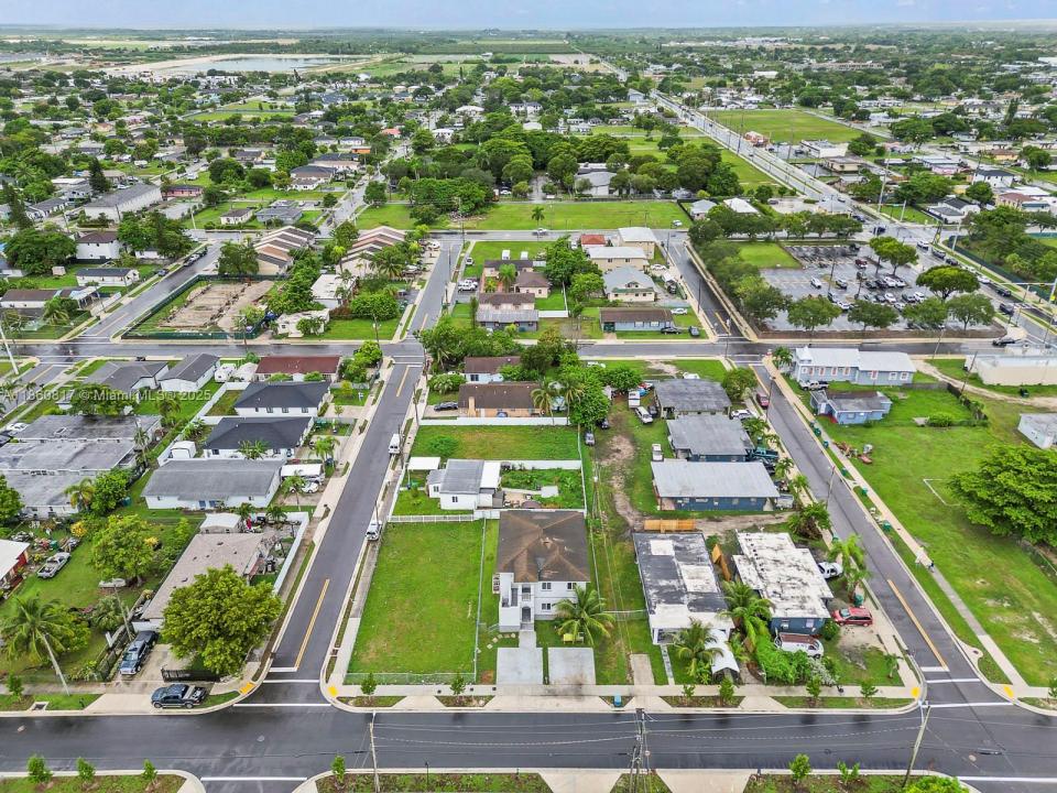 1514 NW 5th Ave 1-2, Florida City, Flórida 33034, Estados Unidos