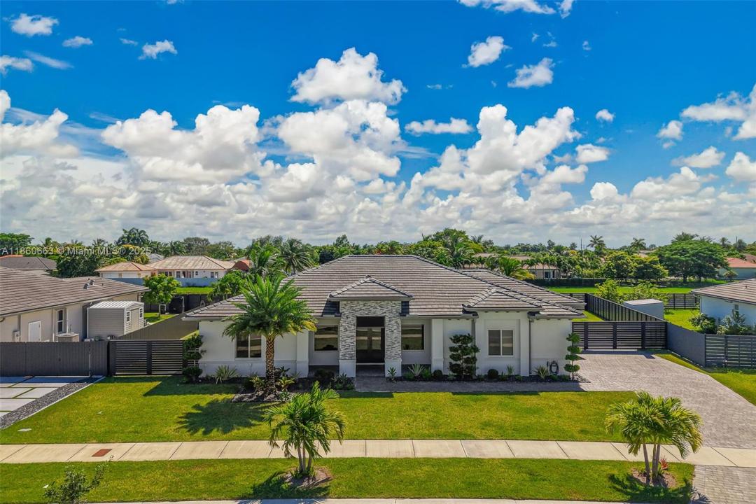 19254 SW 132nd Path, Miami, Flórida 33177, Estados Unidos