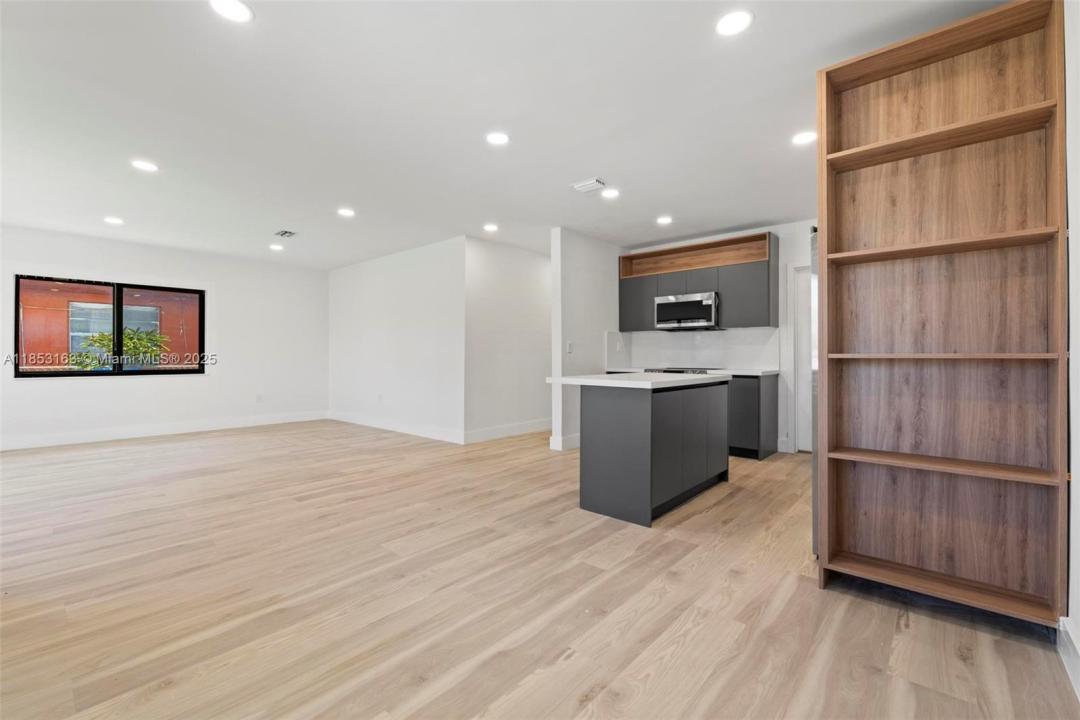 5204 SW 19th St, West Park, Florida 33023