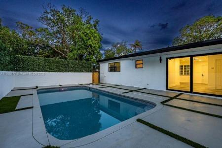 2741 SW 2nd Ct, Fort Lauderdale, Florida 33312, USA