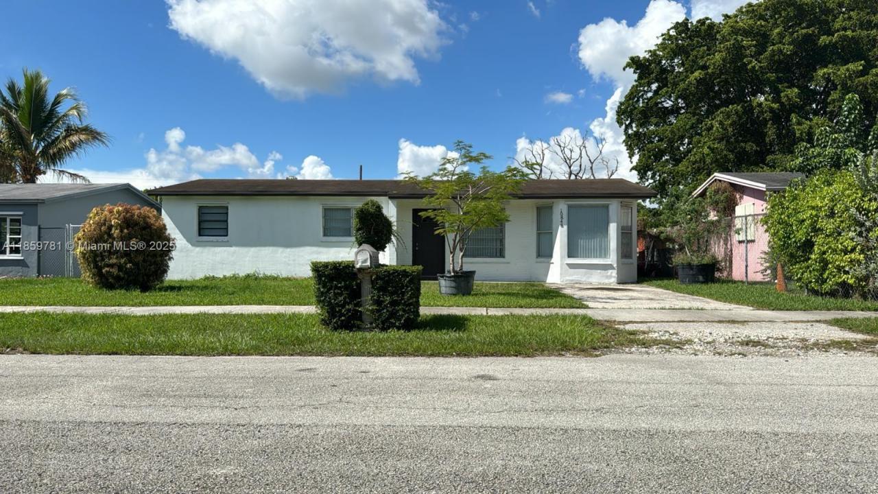 10848 SW 222nd Dr, Miami, Florida 33170