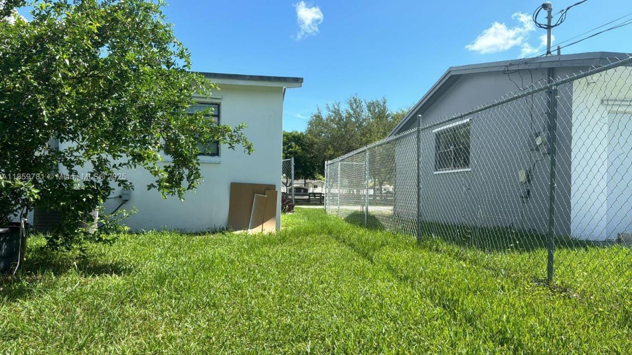 10848 SW 222nd Dr, Miami, Florida 33170
