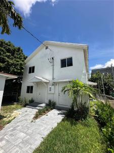 3123 NW 22nd Ct, Miami, Florida 33142, USA