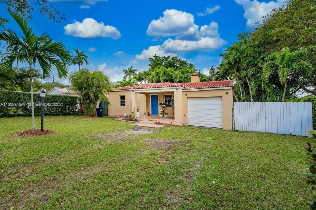 600 Minola Dr, Miami Springs, Флорида 33166, Соединенные Штаты