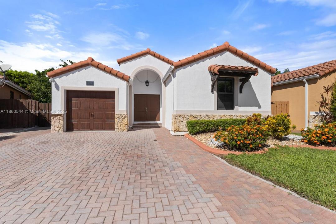 875 NW 97th Ct, Miami, Floryda 33172, USA