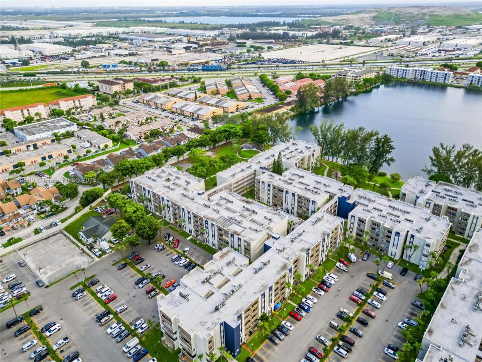 10000 NW 80th Ct 2247, Hialeah Gardens, Florida 33016