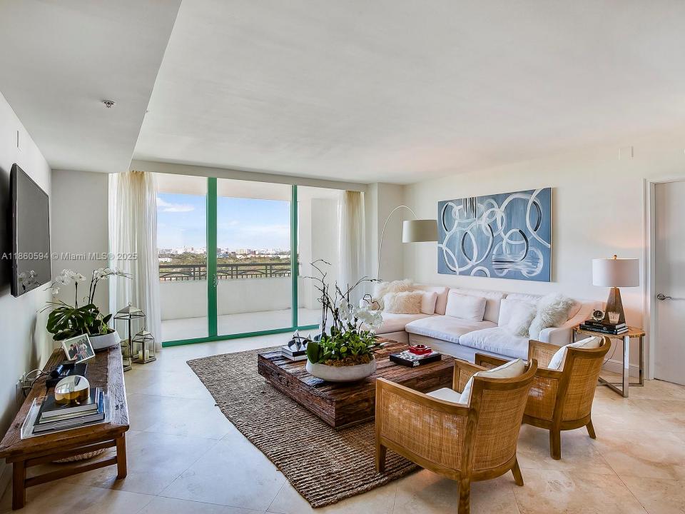 3400 SW 27th Ave 1005, Miami, Floride 33133, États-Unis