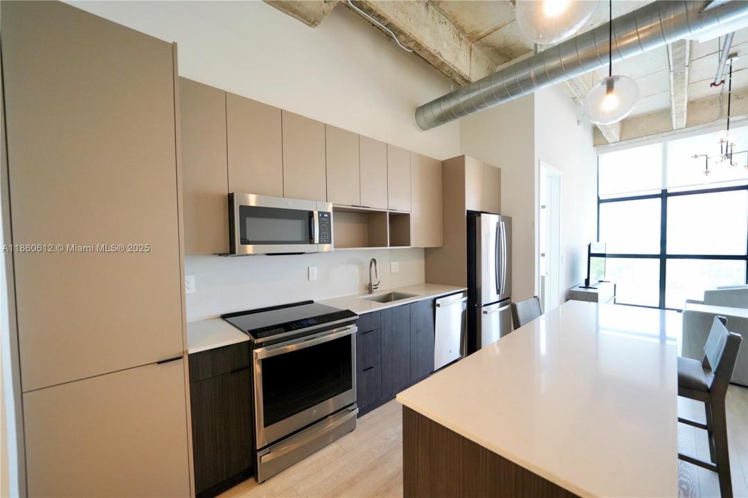 7920 NE 2nd Ave 406, Miami, 佛羅里達州 33138, 美國