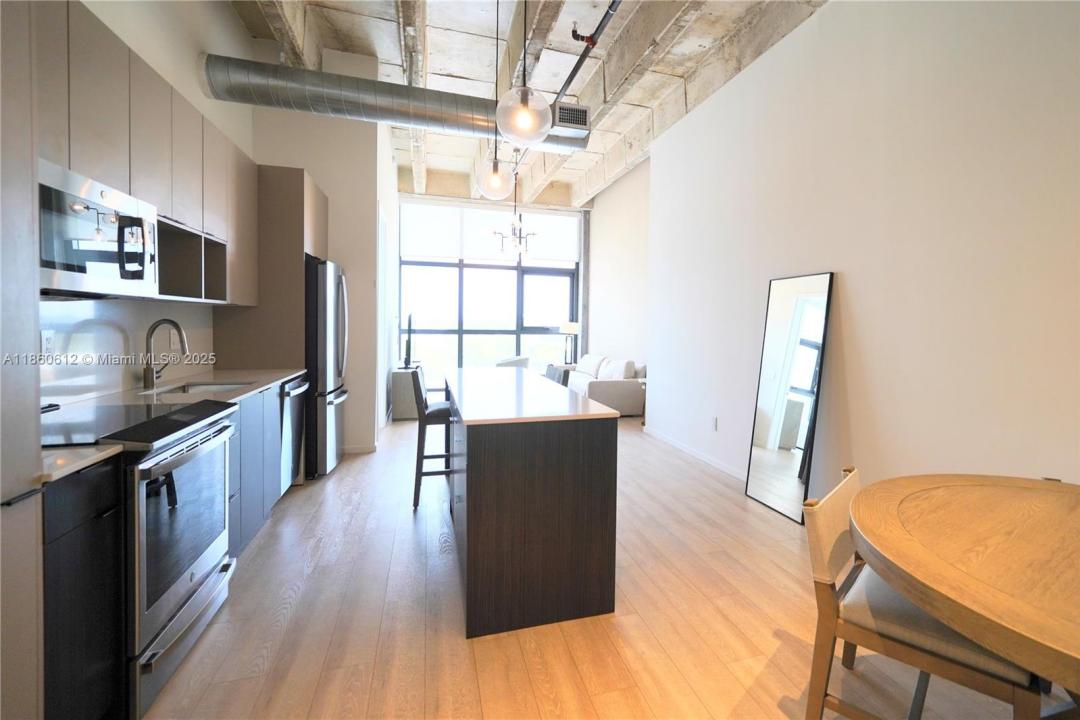 7920 NE 2nd Ave 406, Miami, 佛羅里達州 33138, 美國