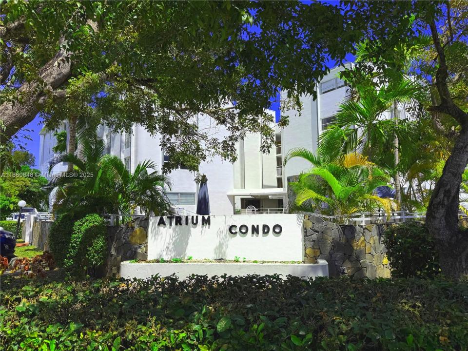 1075 93rd St 307, Bay Harbor Islands, 佛羅里達州 33154, 美國