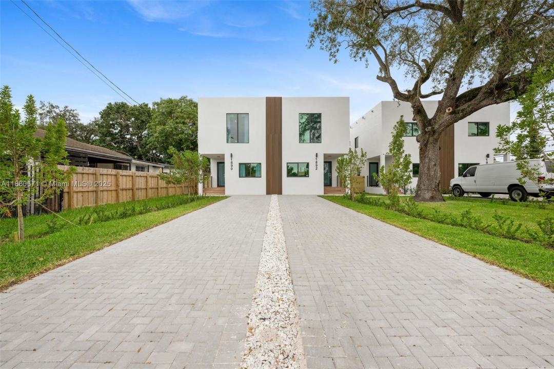 1890 NW 26th St, Miami, Floride 33142, États-Unis
