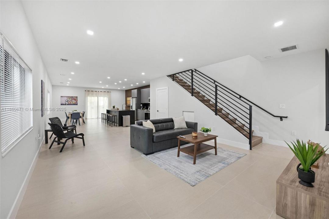 1890 NW 26th St, Miami, Floride 33142, États-Unis