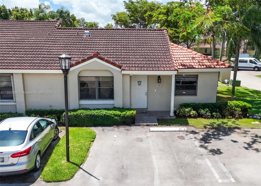 17249 NW 60th Ct 17249, Hialeah, Florida 33015