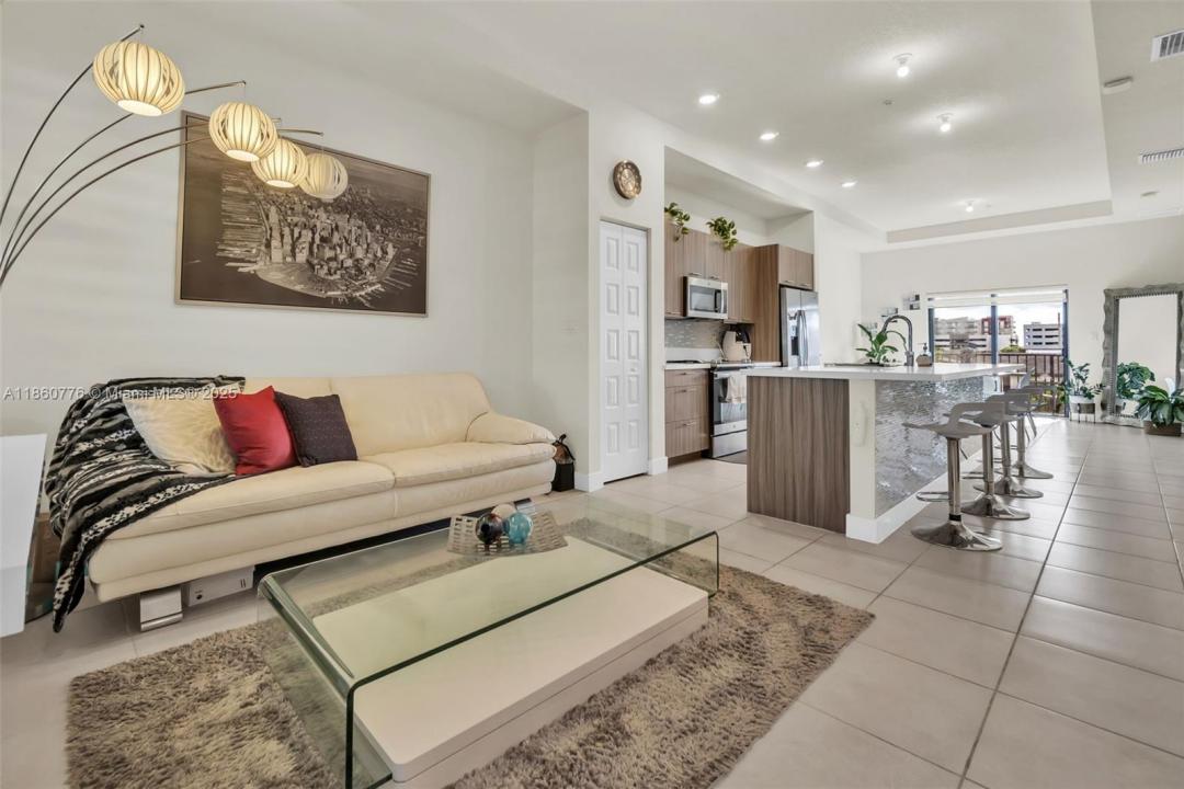 8045 NW 104th Ave 32, Doral, Flórida 33178, Estados Unidos