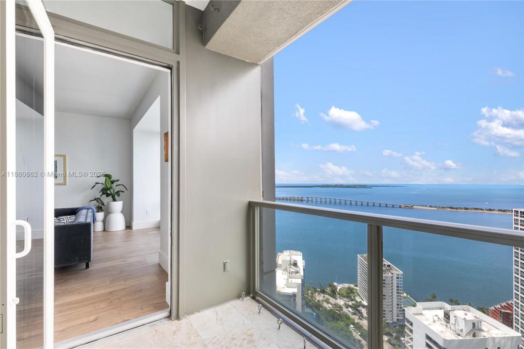 1425 Brickell Ave 41A, Miami, Флорида 33131, Соединенные Штаты
