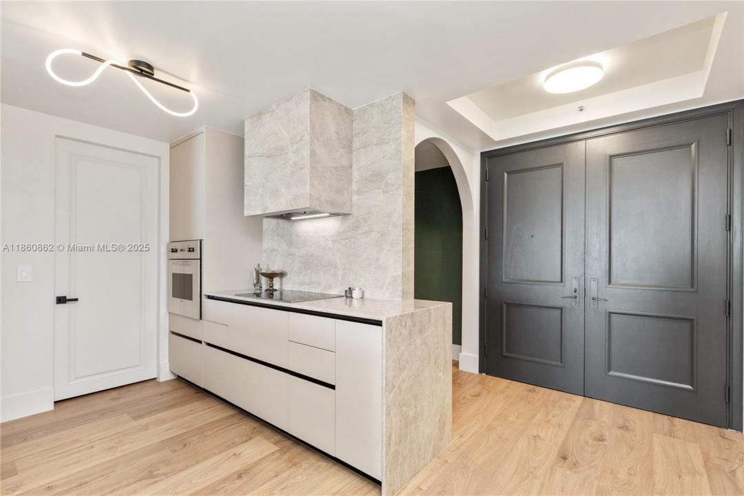 1425 Brickell Ave 41A, Miami, Флорида 33131, Соединенные Штаты