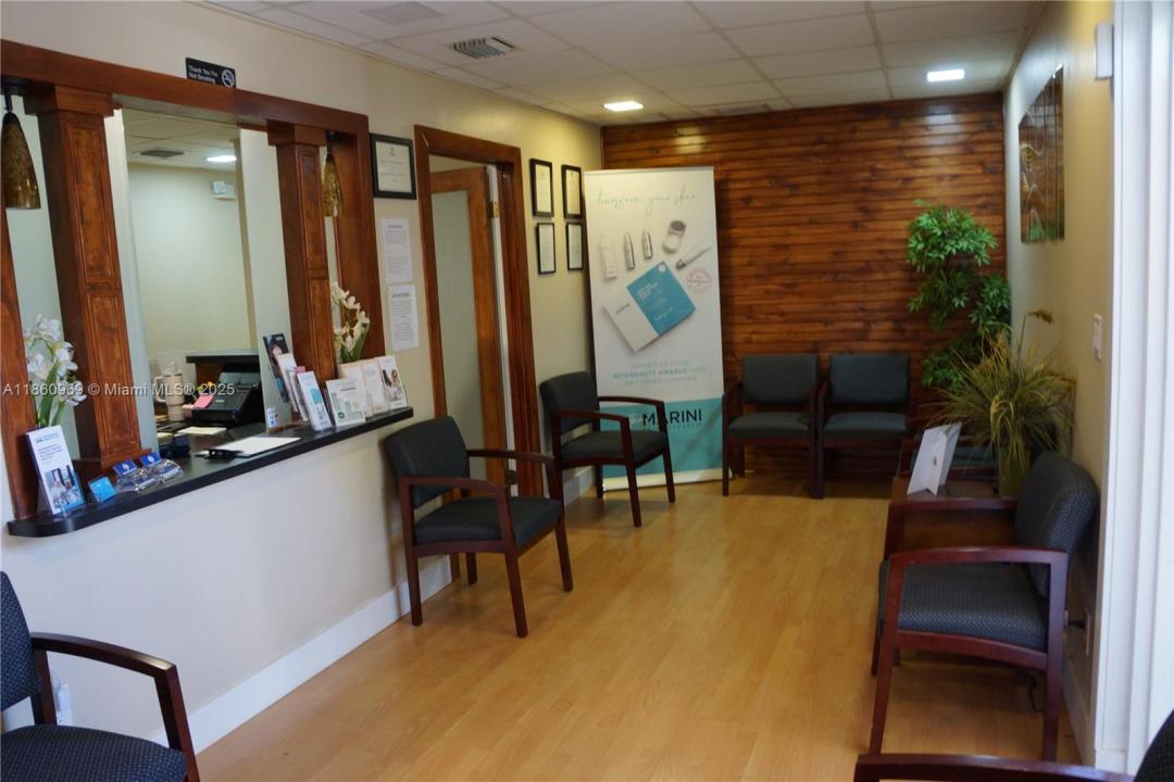 12301 Taft St Suite 1, Pembroke Pines, Флорида 33026, Соединенные Штаты