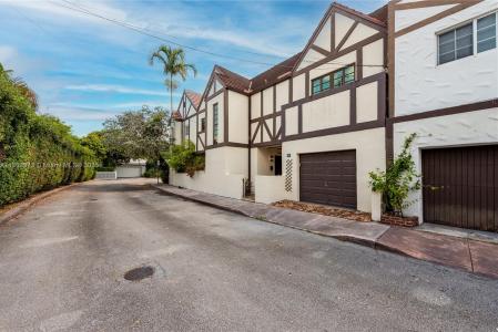 3621 VISCAYA CT, Coral Gables, Florida 33134, USA
