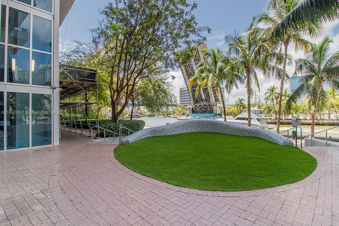 185 SW 7th St 4106, Miami, فلوريدا 33130, الولايات المتحدة