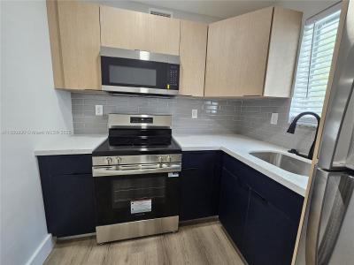 560 NE 63rd St 3, Miami, Florida 33138, USA