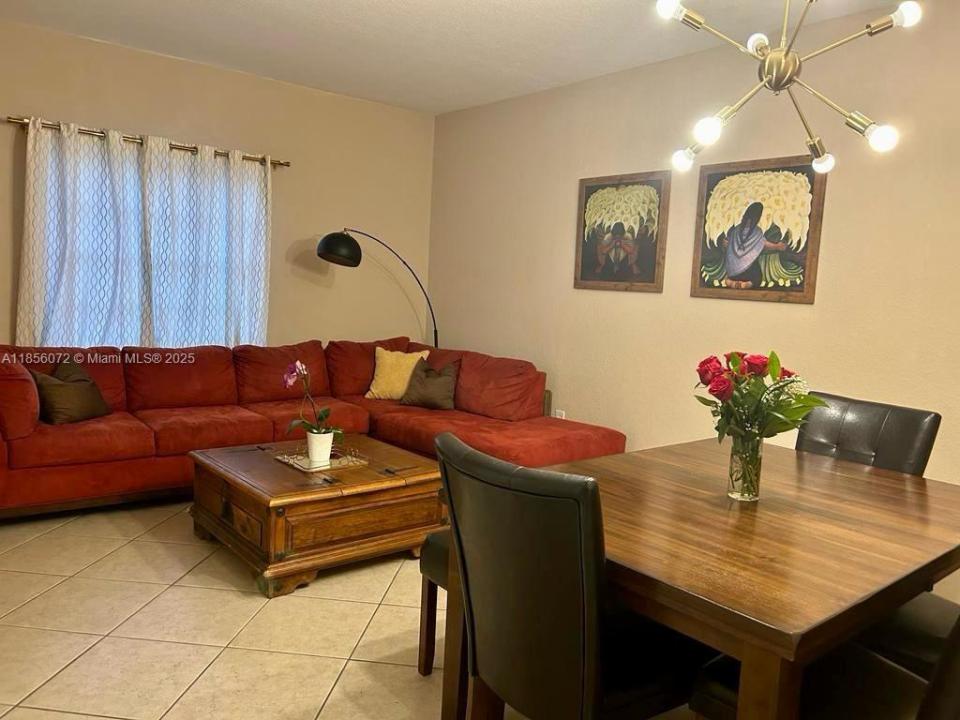 5761 NW 115th Ct 109, Doral, Florida 33178, USA
