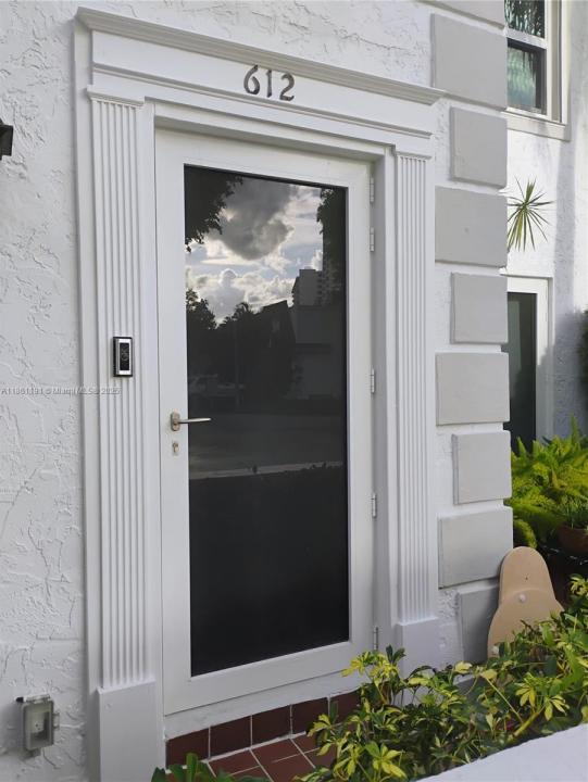 612 NE 27th Ave, Hallandale Beach, Floride 33009, États-Unis