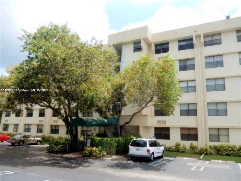 2501 Riverside Dr 506-A, Coral Springs, Florida 33065