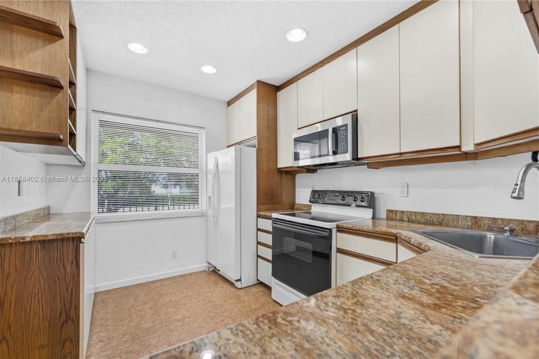 11160 W Sample Rd 11160, Coral Springs, 플로리다 33065, 미국
