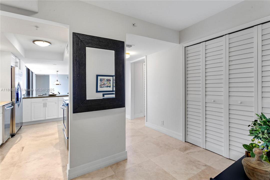 3000 N Ocean Dr 20A, Riviera Beach, Floryda 33404, USA