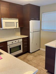 1811 Sabal Palm Dr 403, Davie, Florida 33324, USA